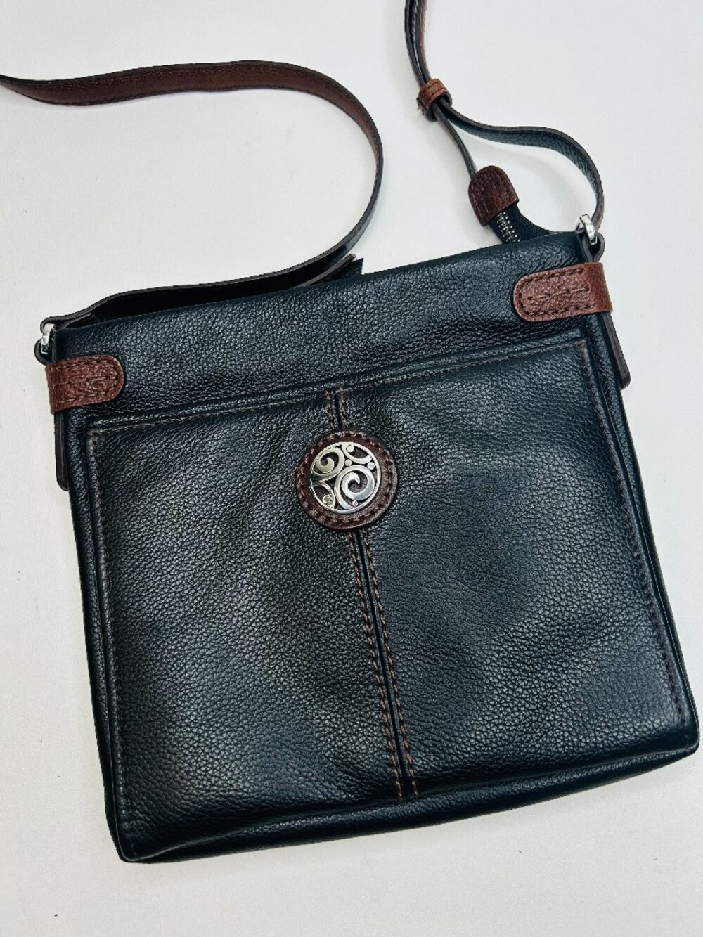 BRIGHTON London Groove Selena Crossbody Organizer Black Leather Shoulder Bag